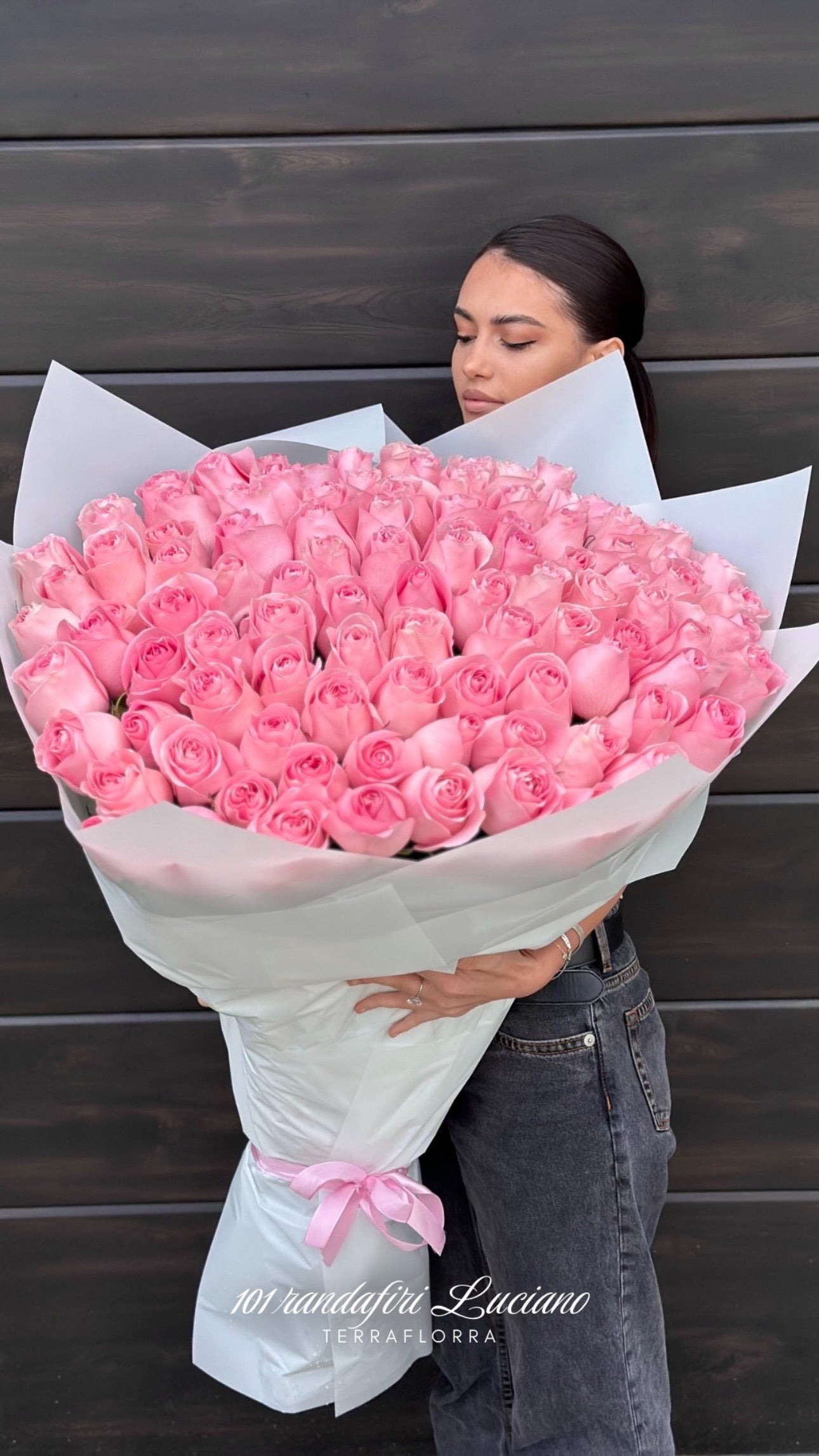 Buchet de trandafiri roz premium Luciano – TerraFlorra