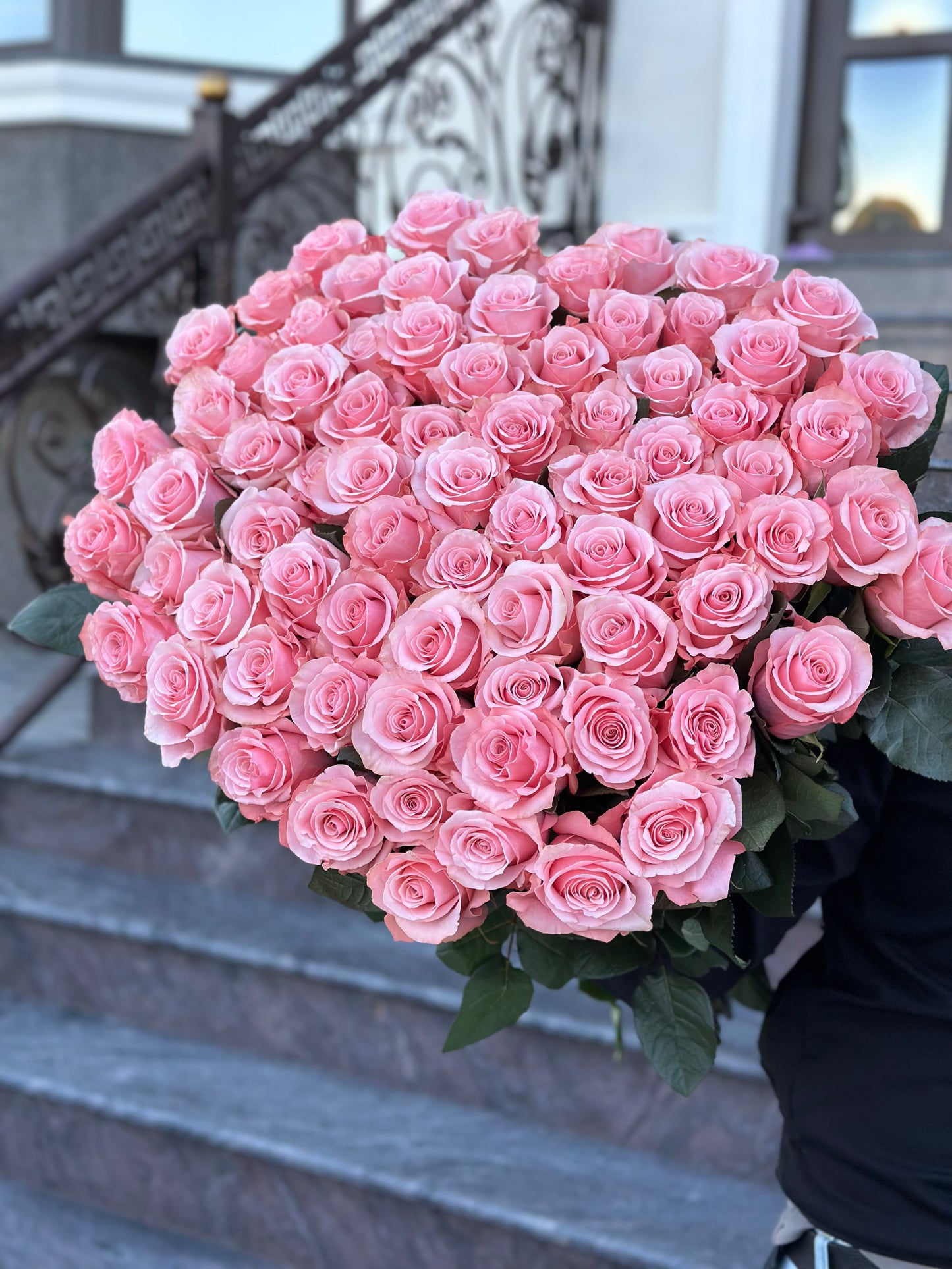 Buchet de trandafiri roz premium Besweet – TerraFlorra