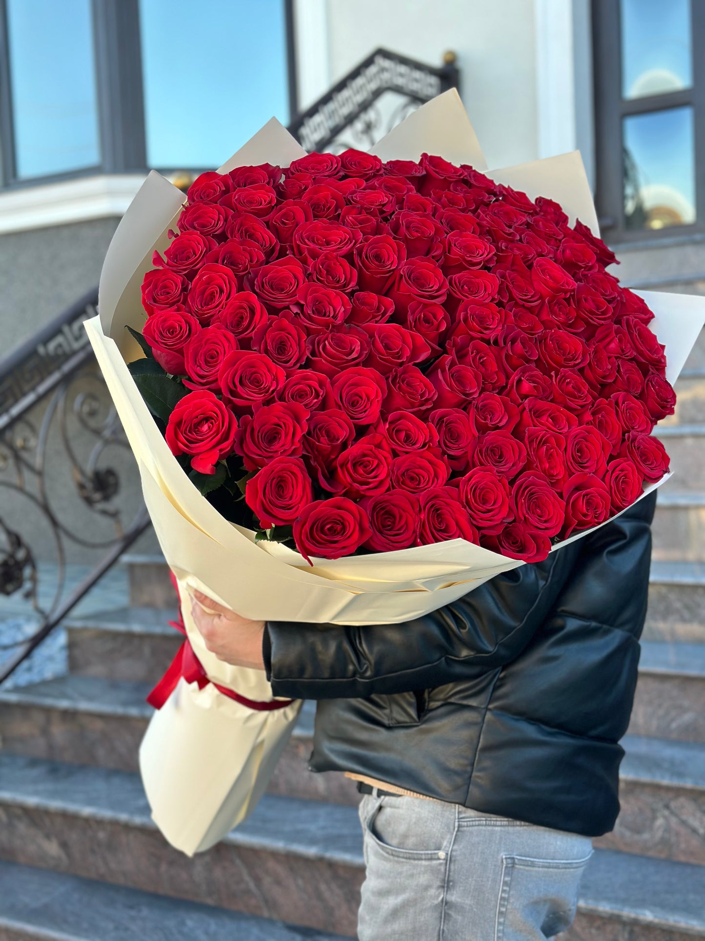 Buchet de trandafiri rosii premium Freedom – TerraFlorra