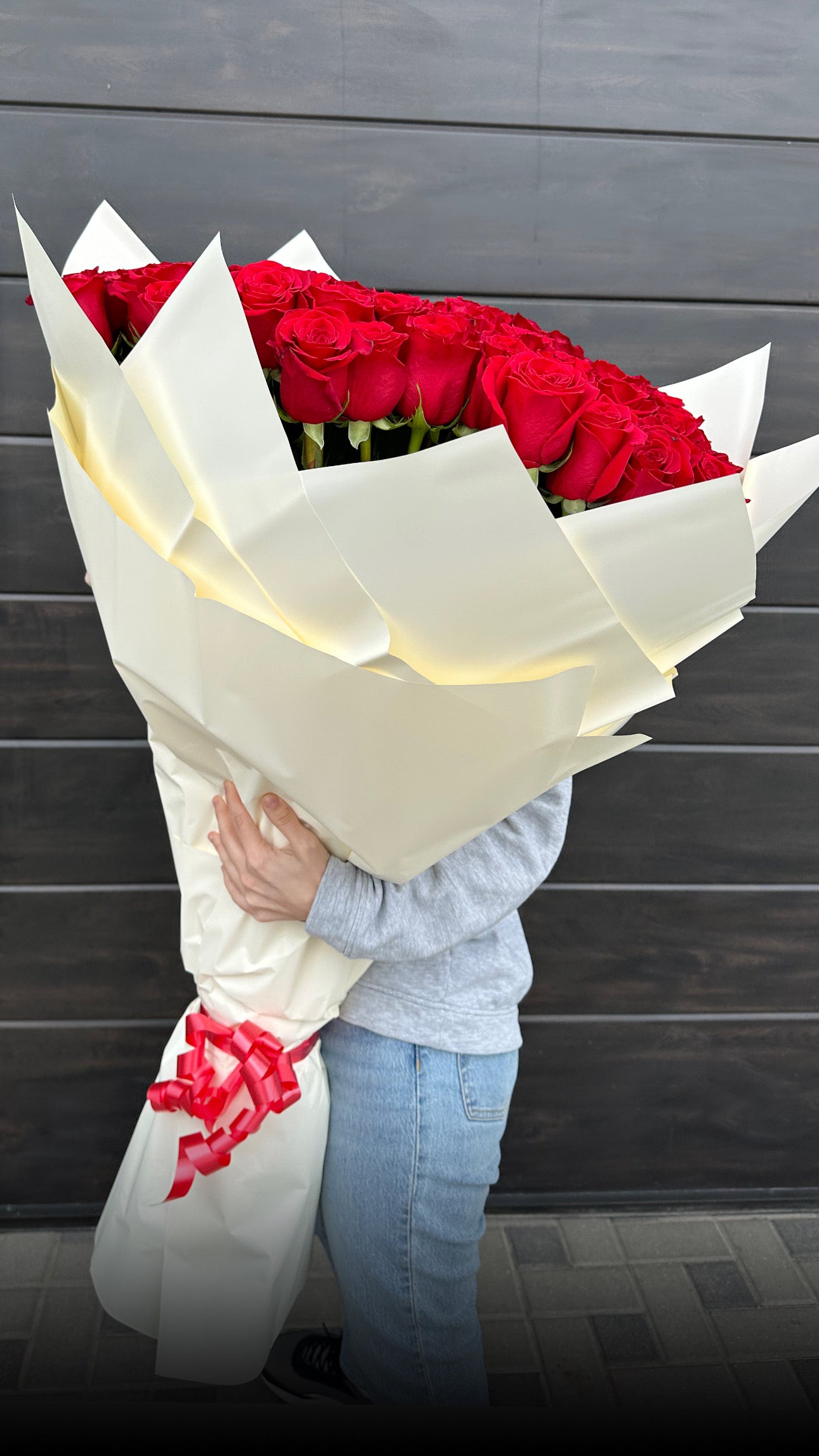 Buchet de trandafiri rosii premium Freedom – TerraFlorra