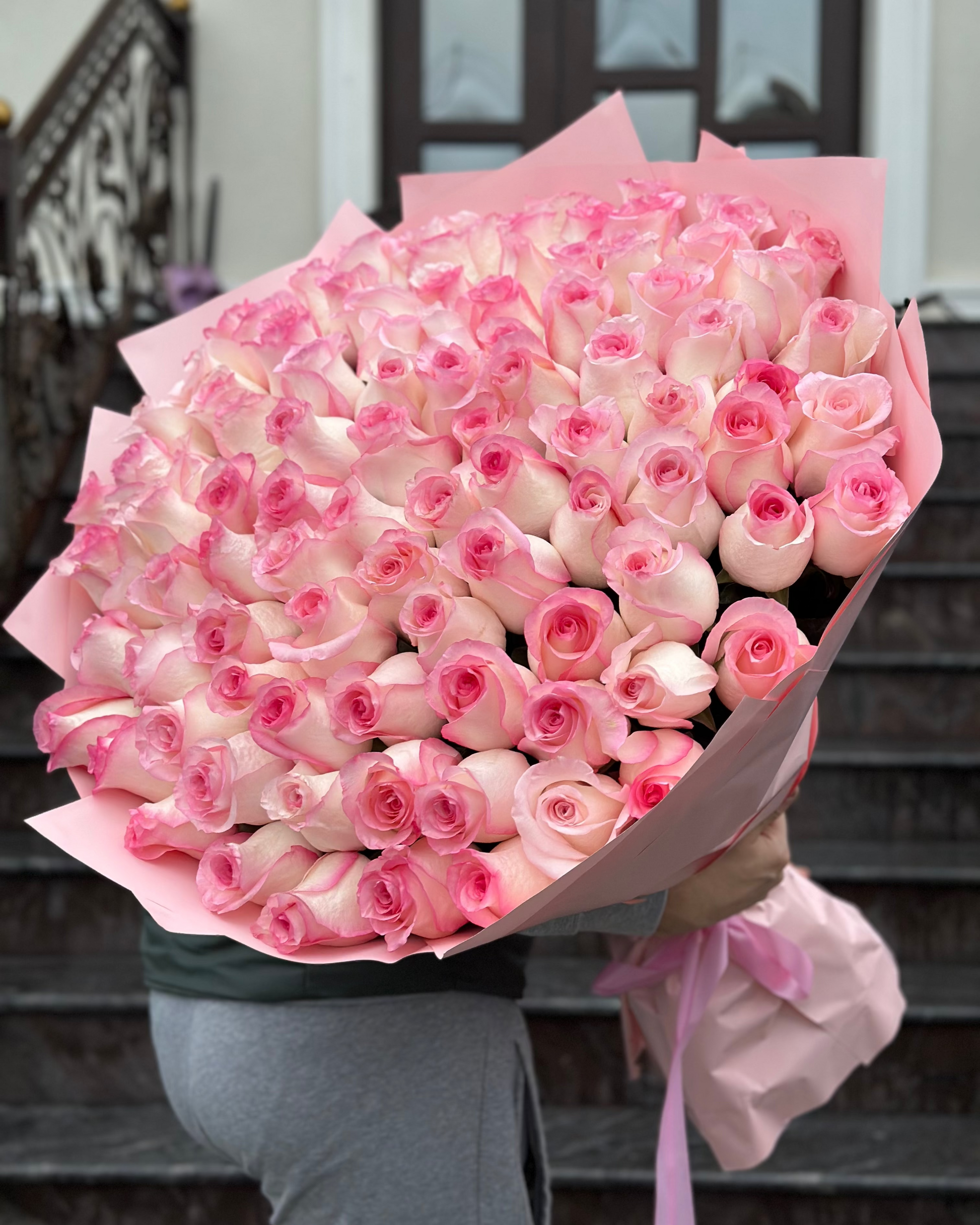 Buchet de trandafiri roz premium Bulevard – TerraFlorra