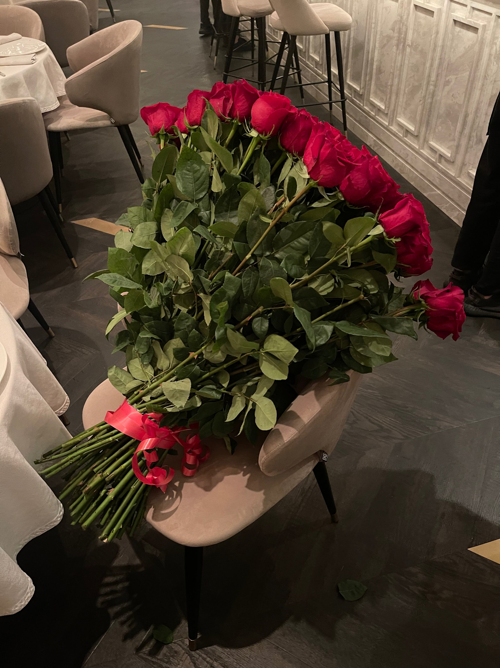 Buchet de trandafiri rosii premium Freedom – TerraFlorra