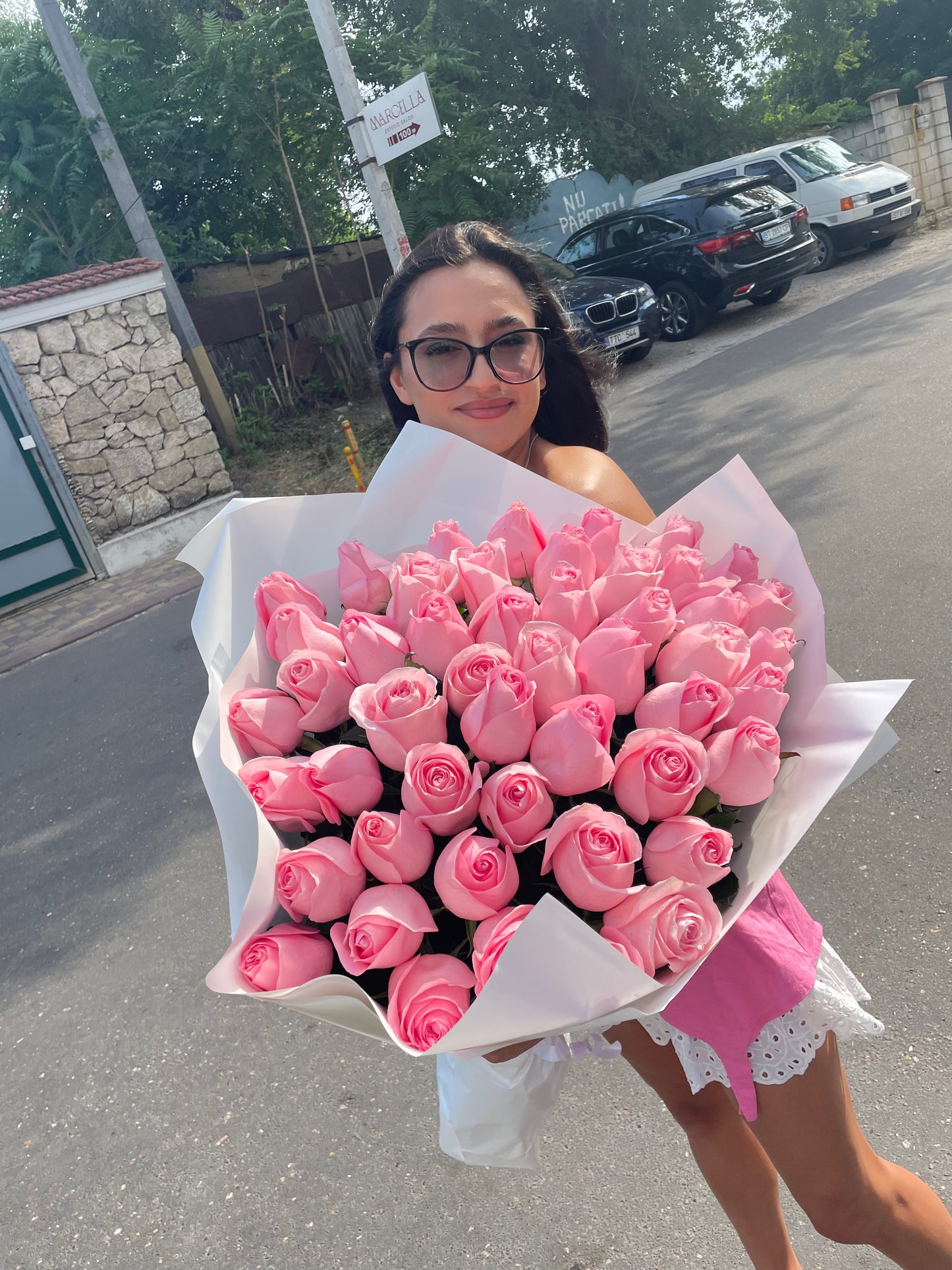 Buchet de trandafiri roz premium Luciano – TerraFlorra