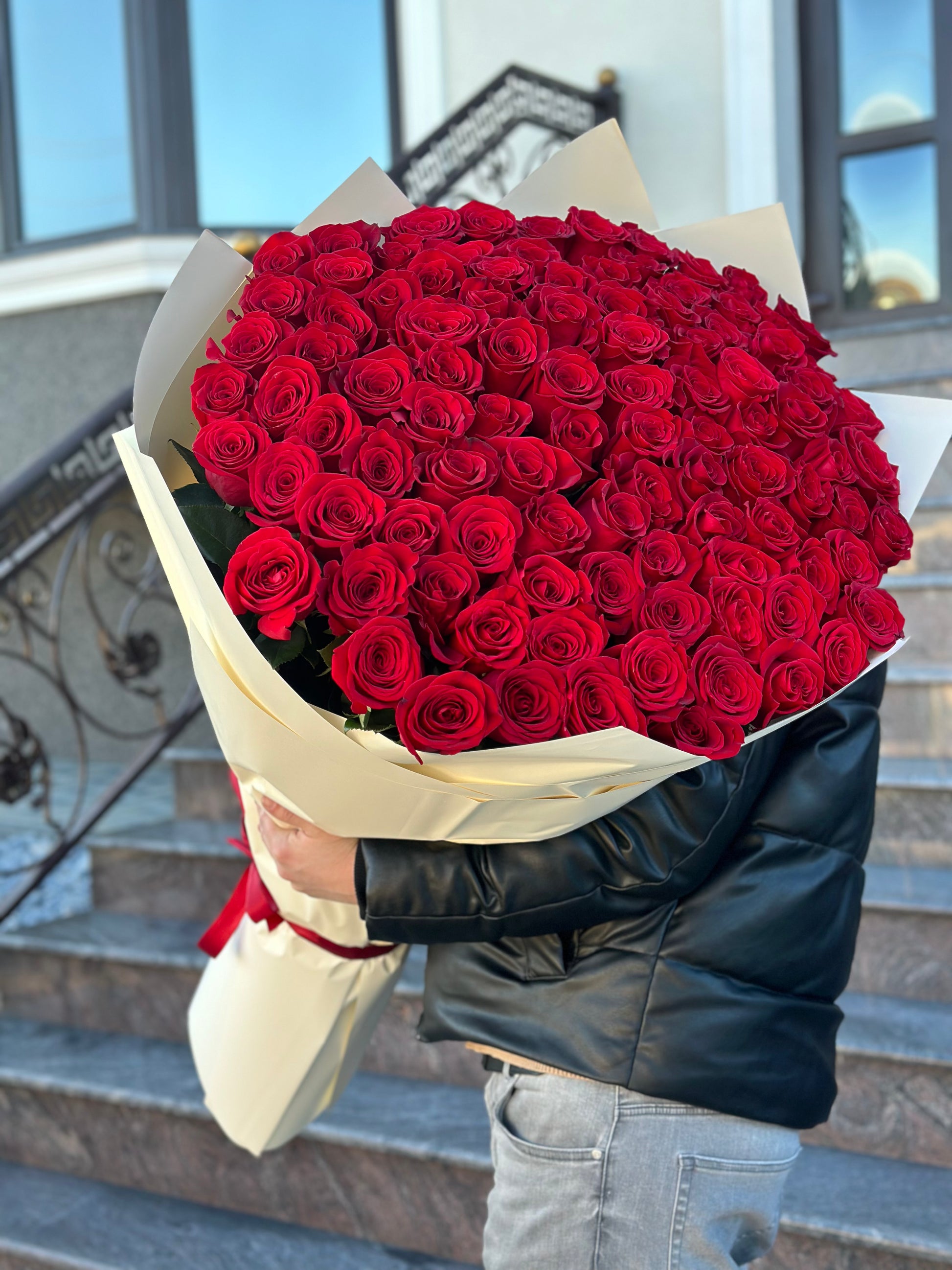 Buchet de trandafiri rosii premium Freedom – TerraFlorra