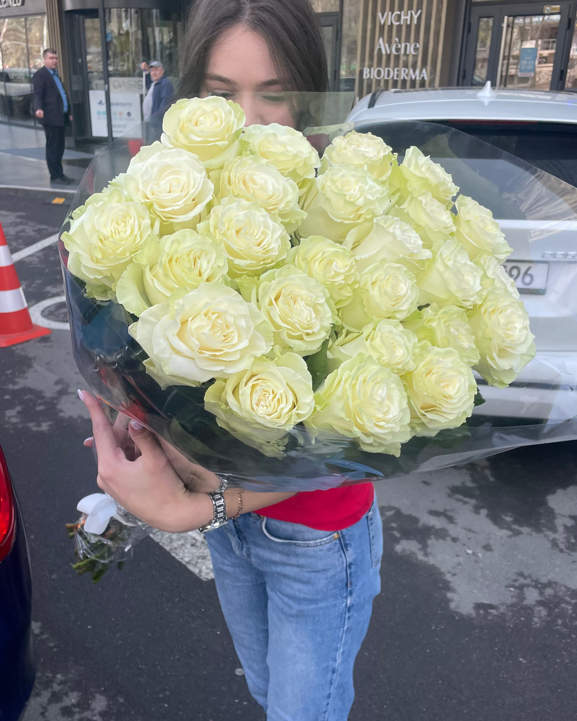 Buchet de trandafiri albi premium Mondial – TerraFlorra