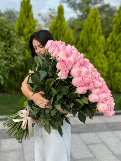 Buchet de trandafiri roz premium Luciano – TerraFlorra