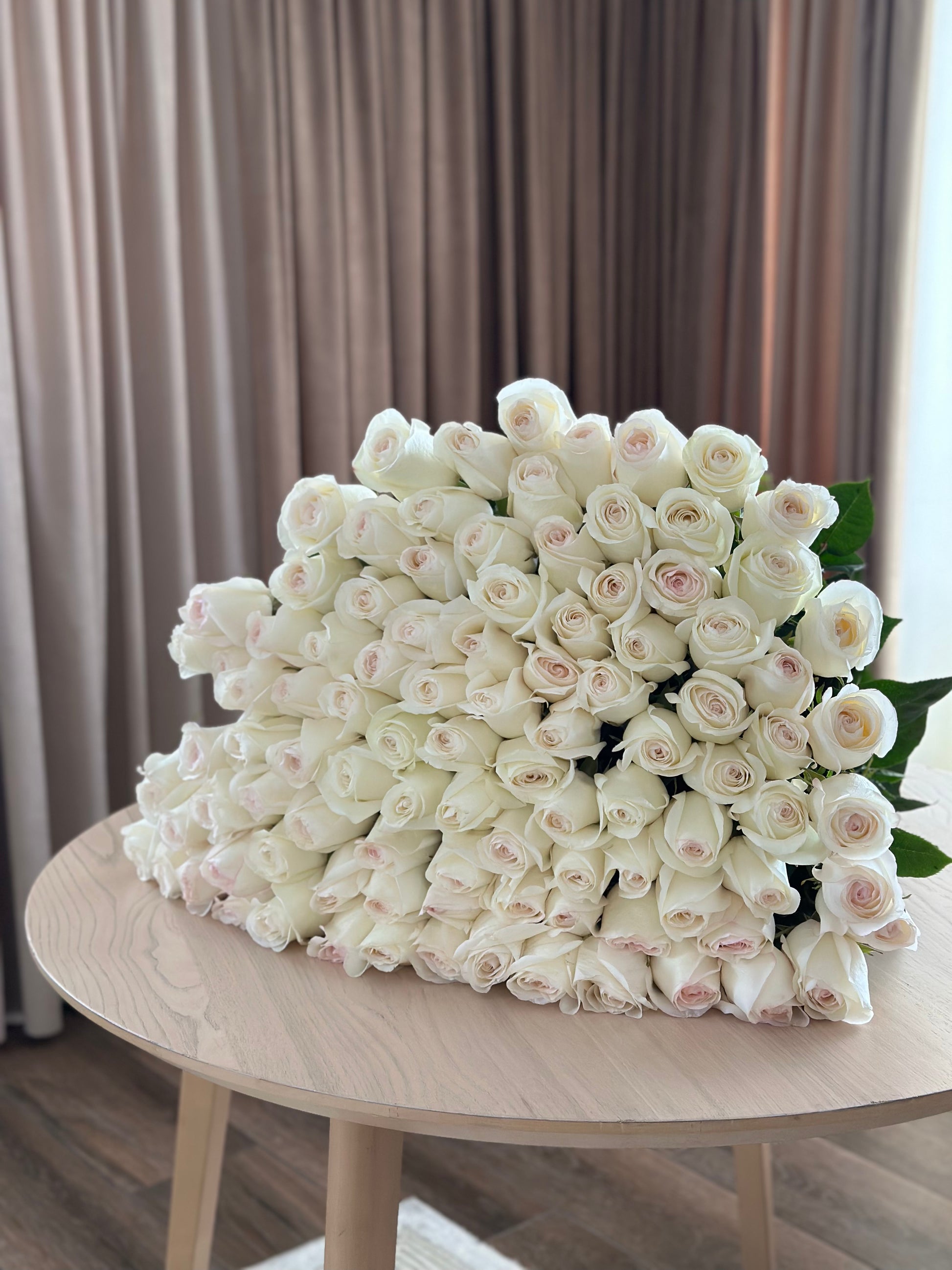 Buchet de trandafiri albi premium Alba – TerraFlorra